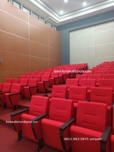 Kursi3-Auditorium-Poltek-Manado