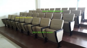 Kursi Auditorium type LL516 TB di UHAMKA