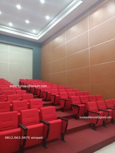 Kursi Auditorium di Politeknik Negeri Manado