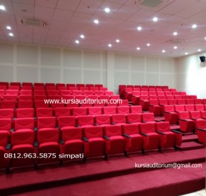Kursi Auditorium di Fakultas MIPA Universitas Negeri Makassar (UNM)A