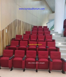 Kursi Auditorium type LL520 TB di Fasilkom UI Depok