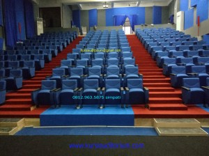 Kursi Auditorium Type LL520 TB di Fakultas Teknik UI Depok